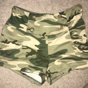 Army print high waisted shorts with stretch